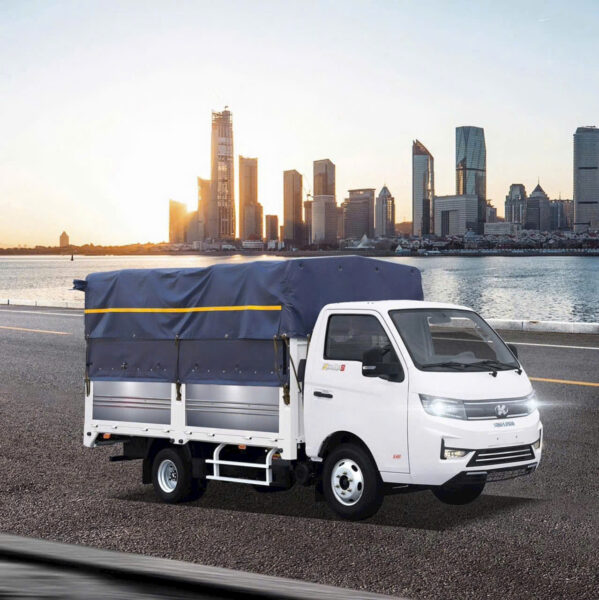 Kiman9 2.49T — góc nhìn cabin và khoang lái, thiết kế gọn gàng tiện lợi